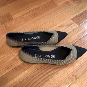 Rothy’s The Point Tan Black Dune Cap Toe US 7